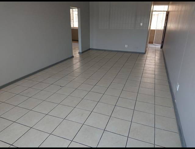 2 BEDROOM PROPERTY TO RENT IN BAILLIE PARK